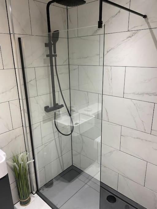 Perfectly Situated Luxury 2 Bedroom Apartment Glasgow Kültér fotó